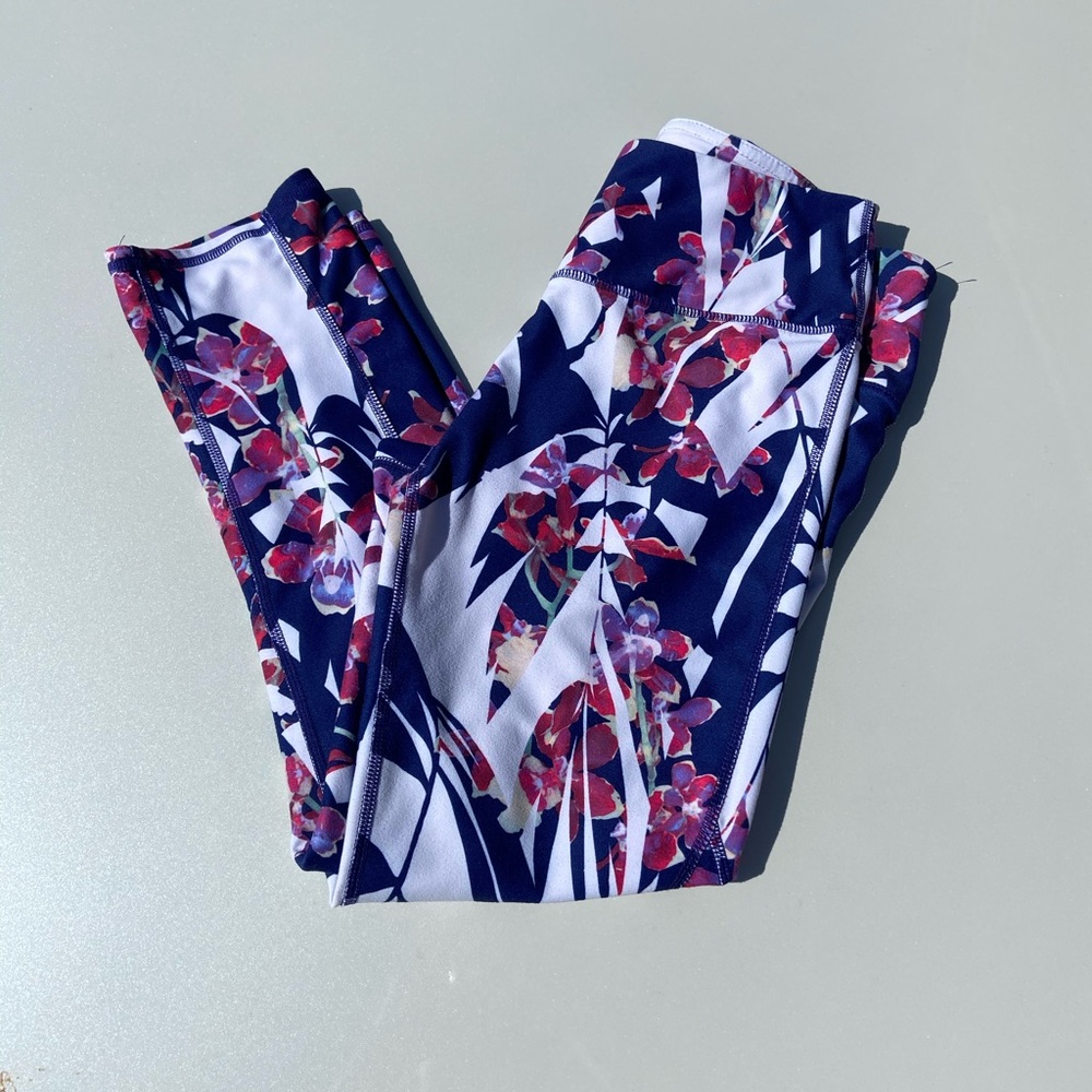 Fabletics capri leggings